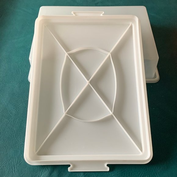 Tupperware Fresh n Fancy cake taker - Picture 3 of 11